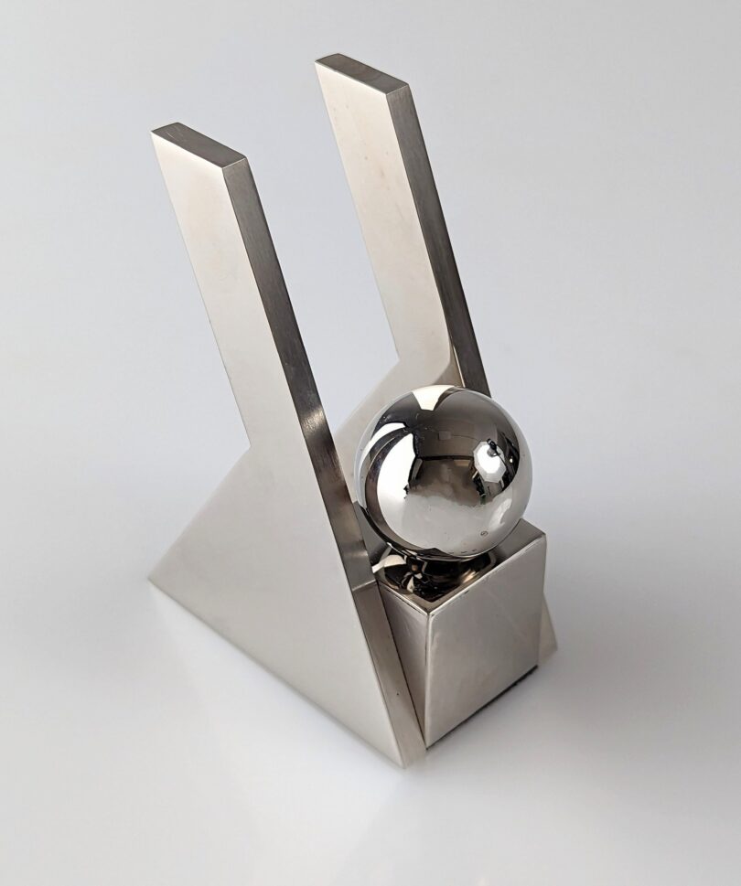 Escultura de Damian Garrido Trofeo Bridge