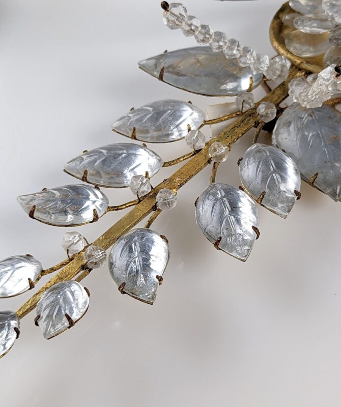 Set de tres apliques florales de Maison Bagues en cristal y metal dorado - Imagen 5