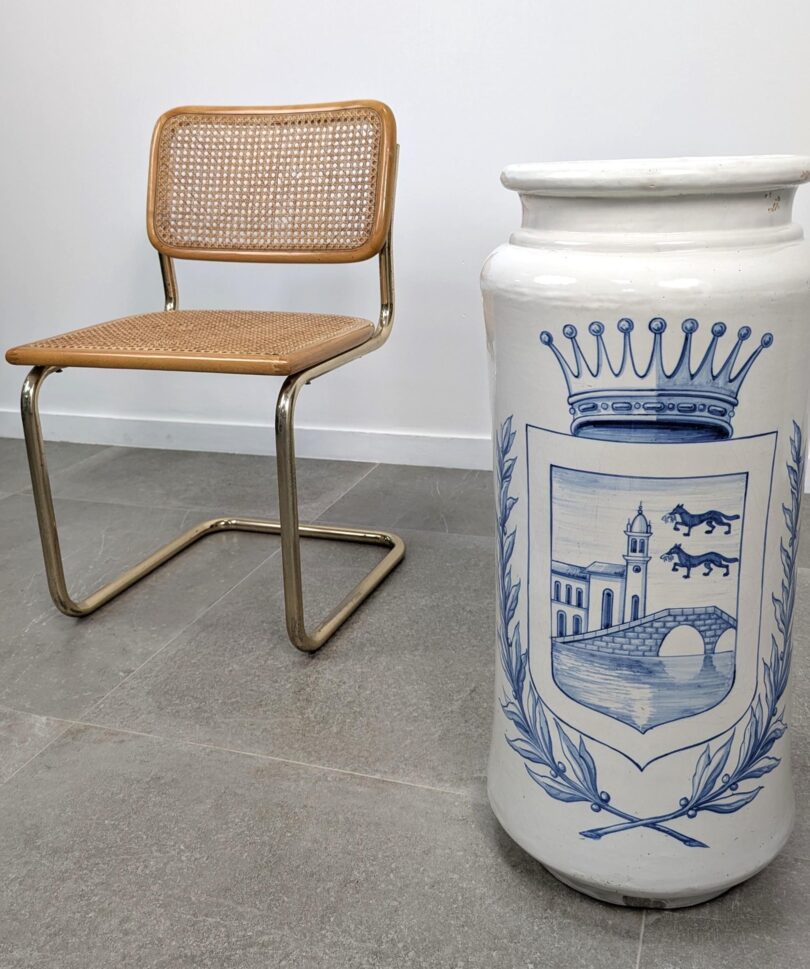 Antiguo Paragüero Bastonero de cerámica Talavera con Escudo de Bilbao