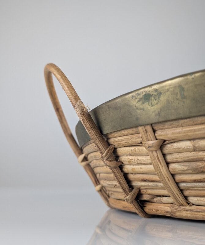 Cesta de Centro de Mesa en Ratán y Latón con Asas Estilo Gabriella Crespi 1970s - Imagen 6
