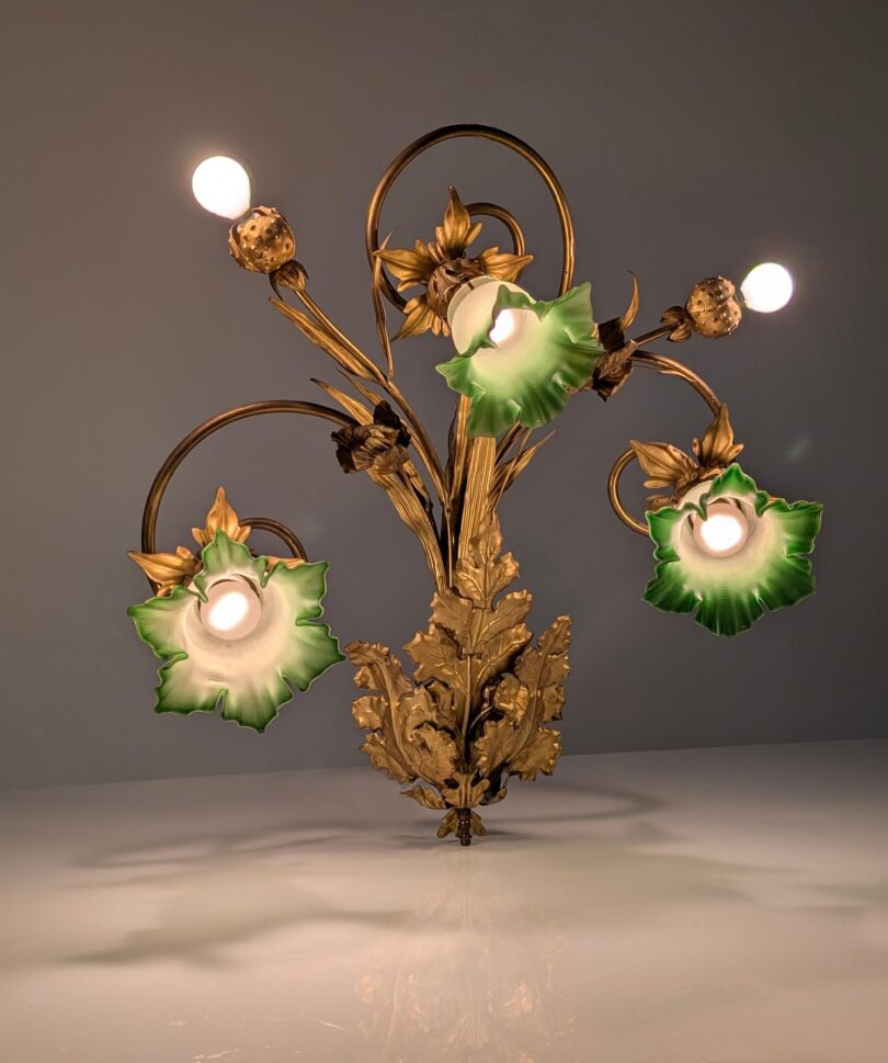 Aplique Art Nouveau de Hojas de Castaño y Cristal Verde, 1900s