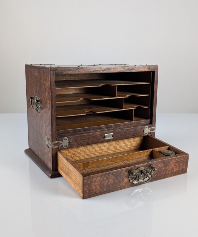 Escribanía Victoriana de Sobremesa en Roble Oscuro con Persiana Automática, Inglaterra, Siglo XIX - Imagen 3