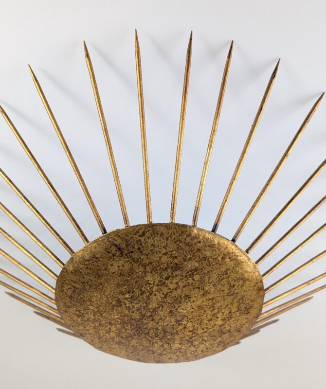 Lámpara Colgante Sol Dorado Martillado, Estilo Neoclásico 1970s