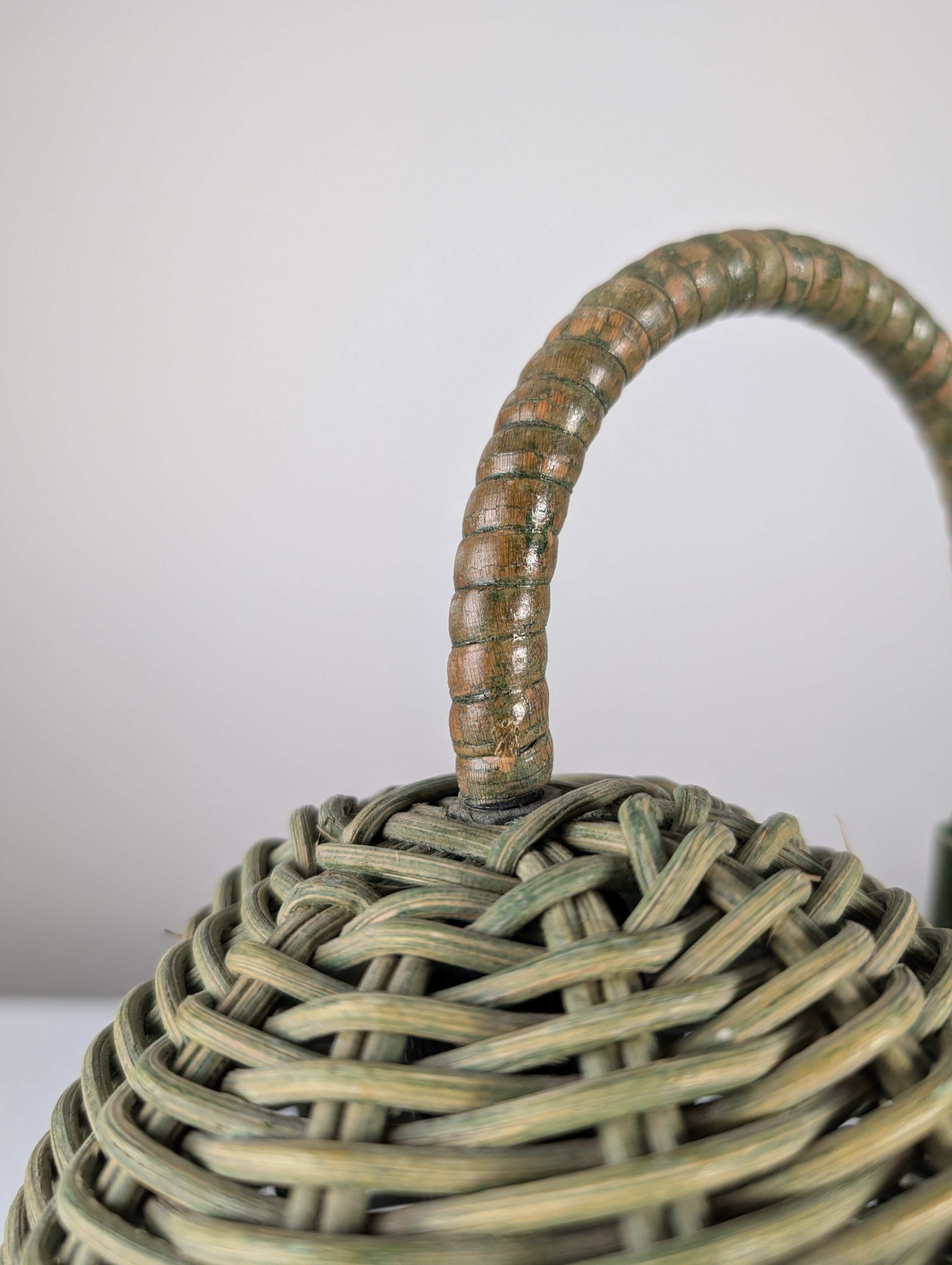 Organic Modern Estilo Mario Lopez Torres Lámparas Ratán Verde 1980s - Imagen 15