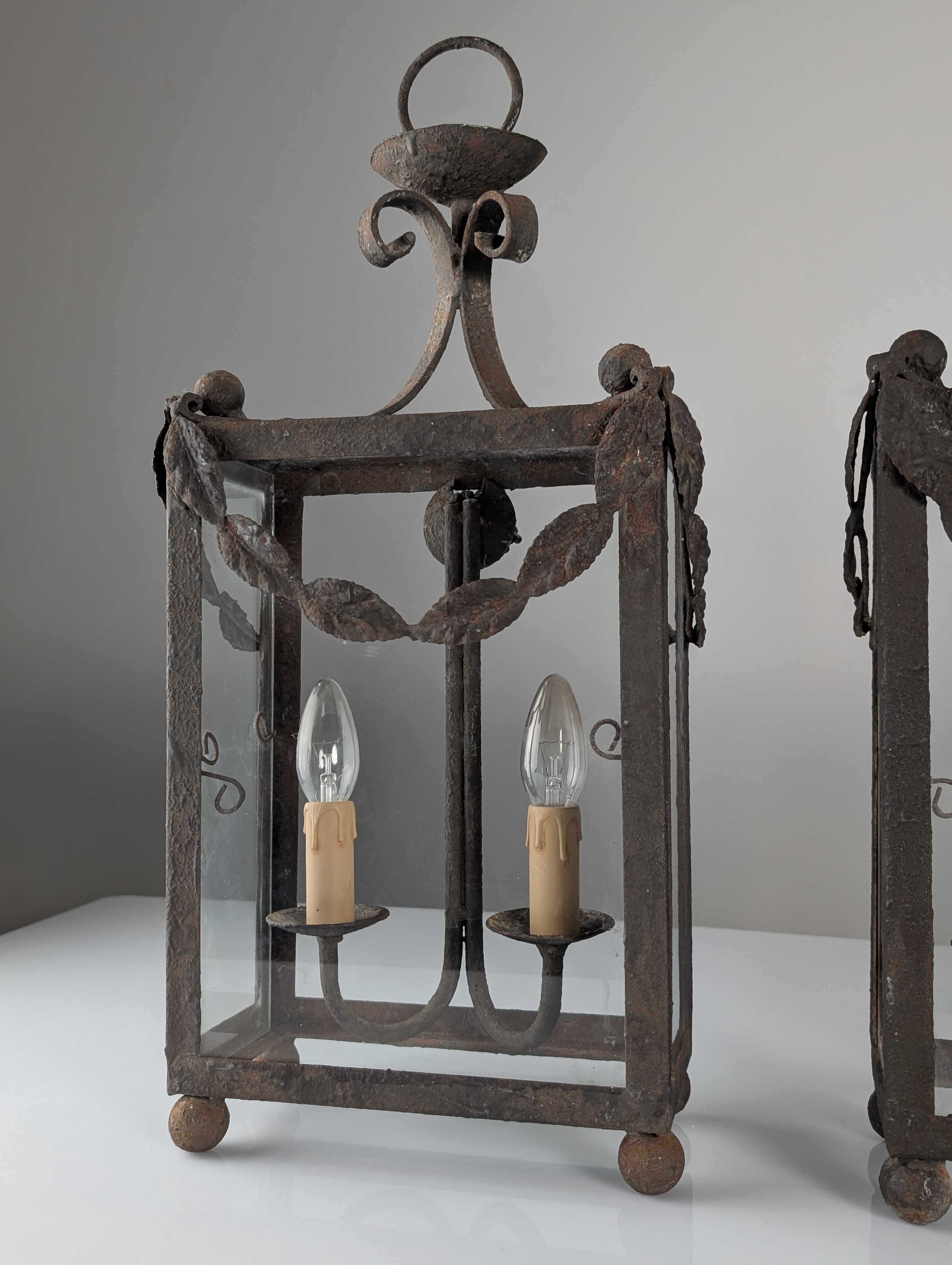 Farol de Hierro Forjado con Paneles de Cristal, Motivos de Hojas - Imagen 5