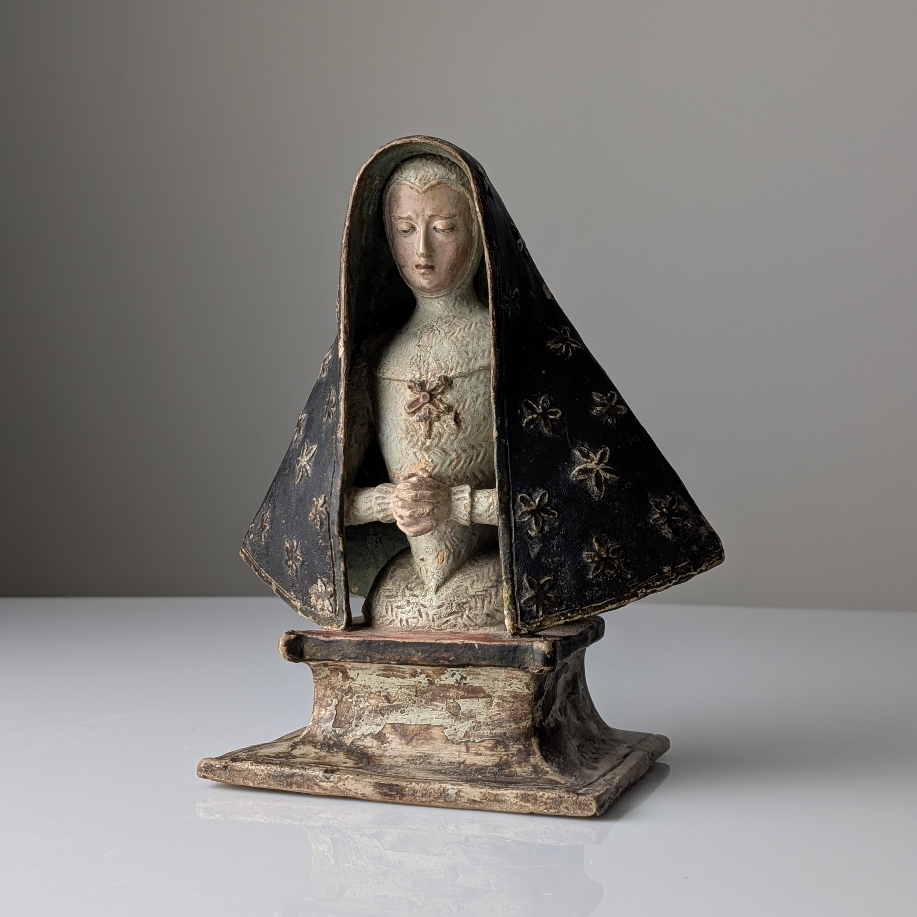 Escultura Mater Dolorosa en Terracota Policromada, Siglo XVIII