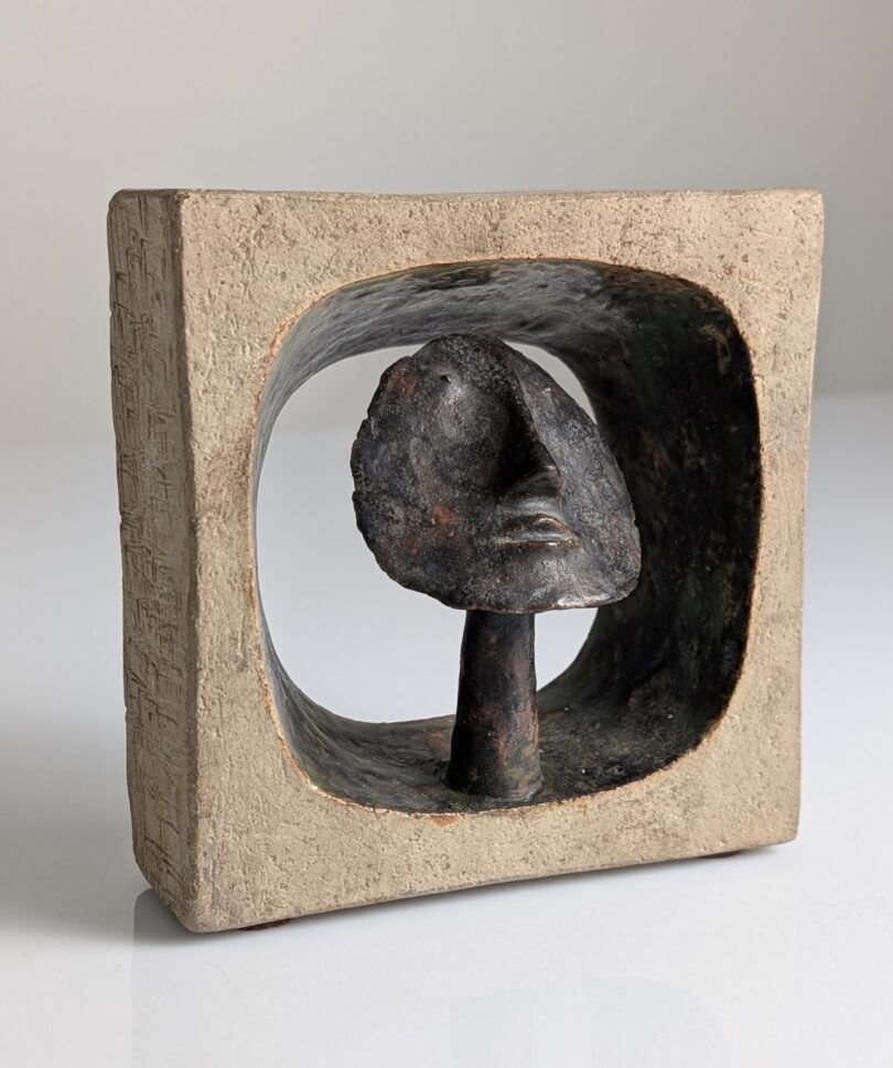 Escultura de Arenisca Vidriada por Ruth Duckworth, 1961