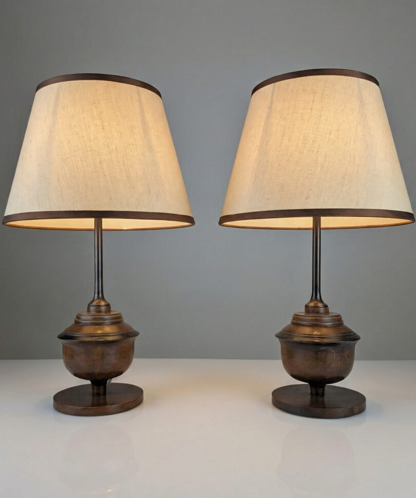 Par de Lámparas de Mesa Regulables en Madera, 1970s