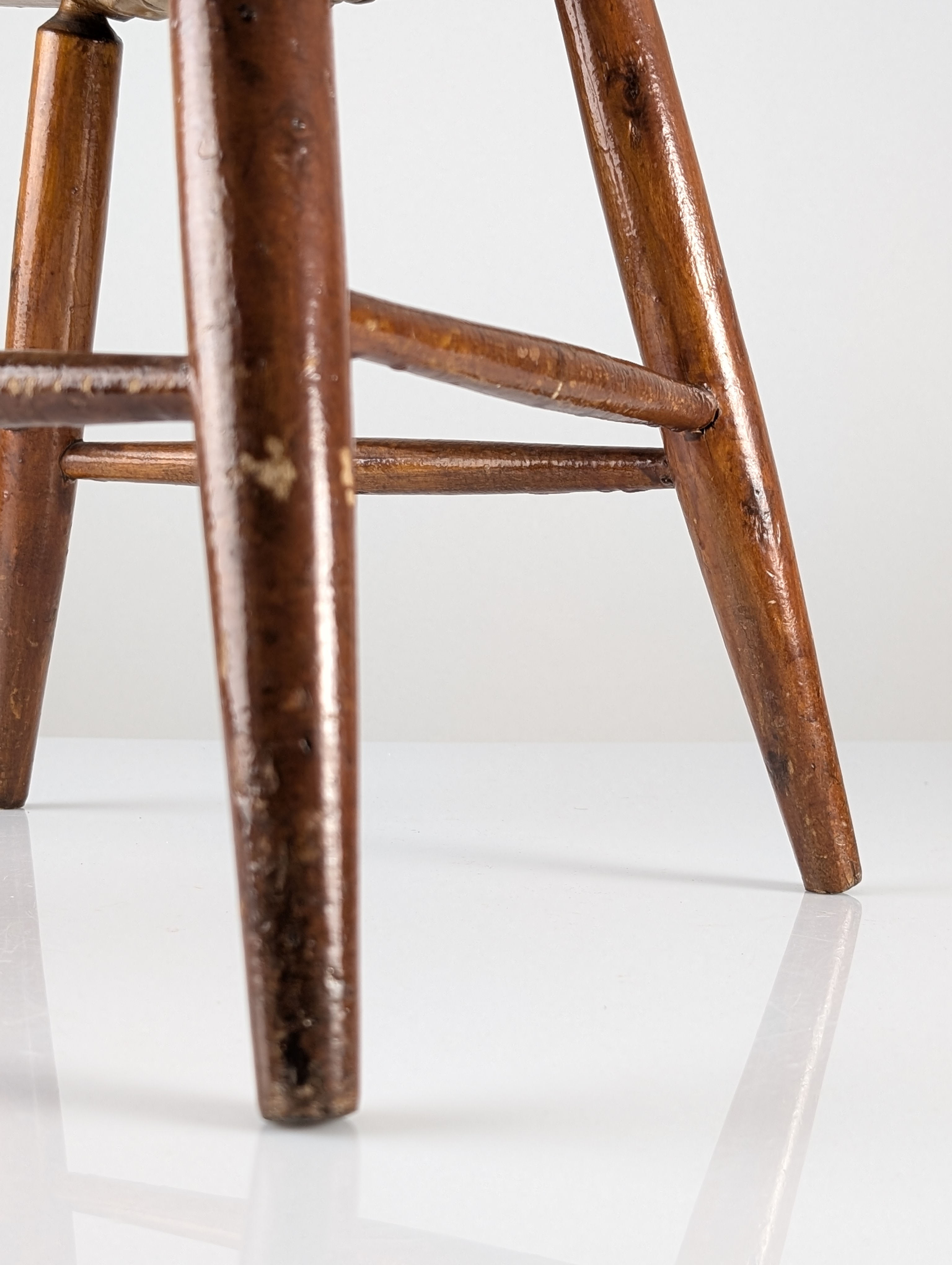 Taburete Rústico de Madera y Enea "Tajo", España, 1940s - Imagen 5