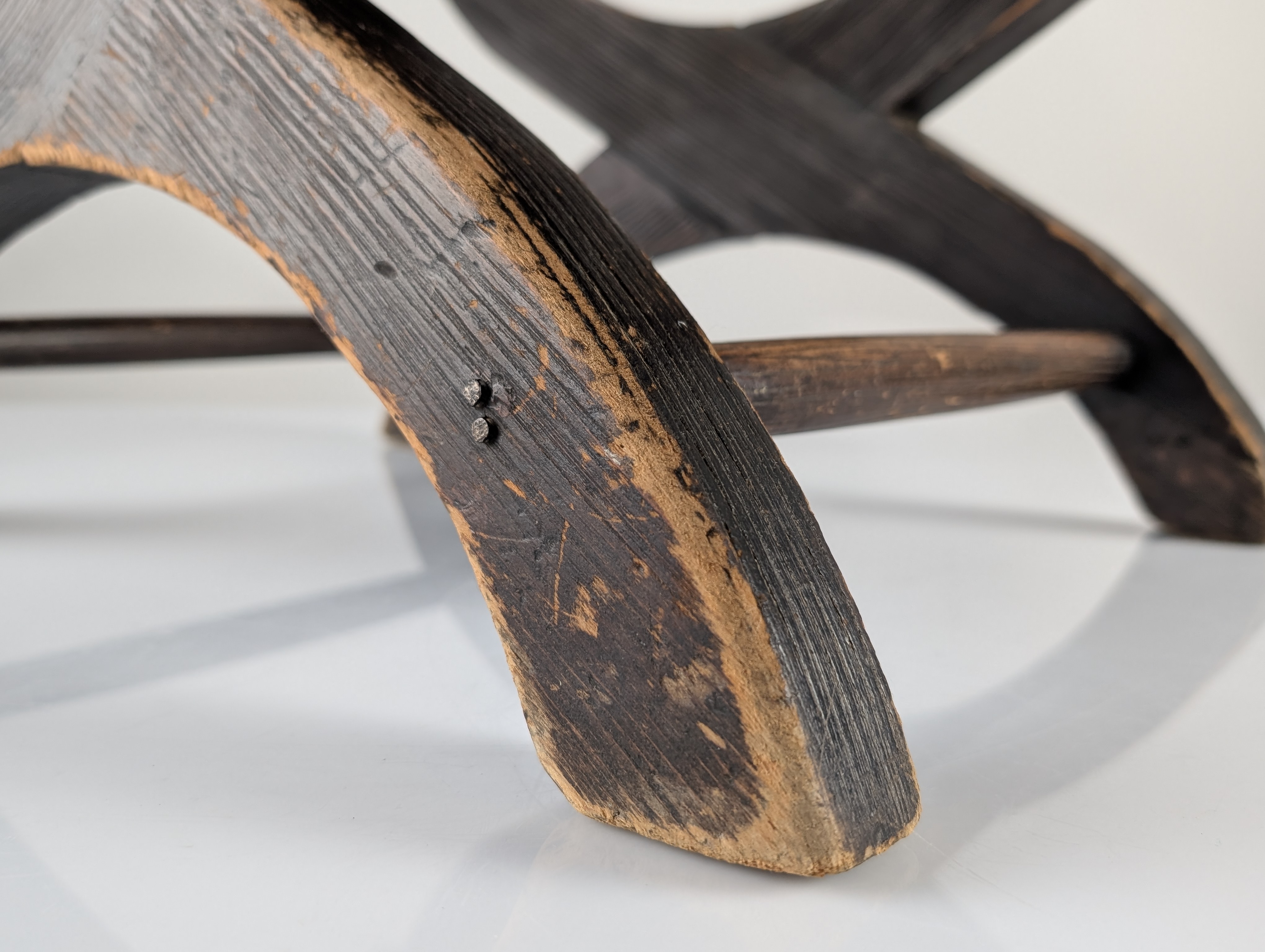 Taburete Curul Colonial de Cuero y Hierro Forjado, México, 1940s - Imagen 18