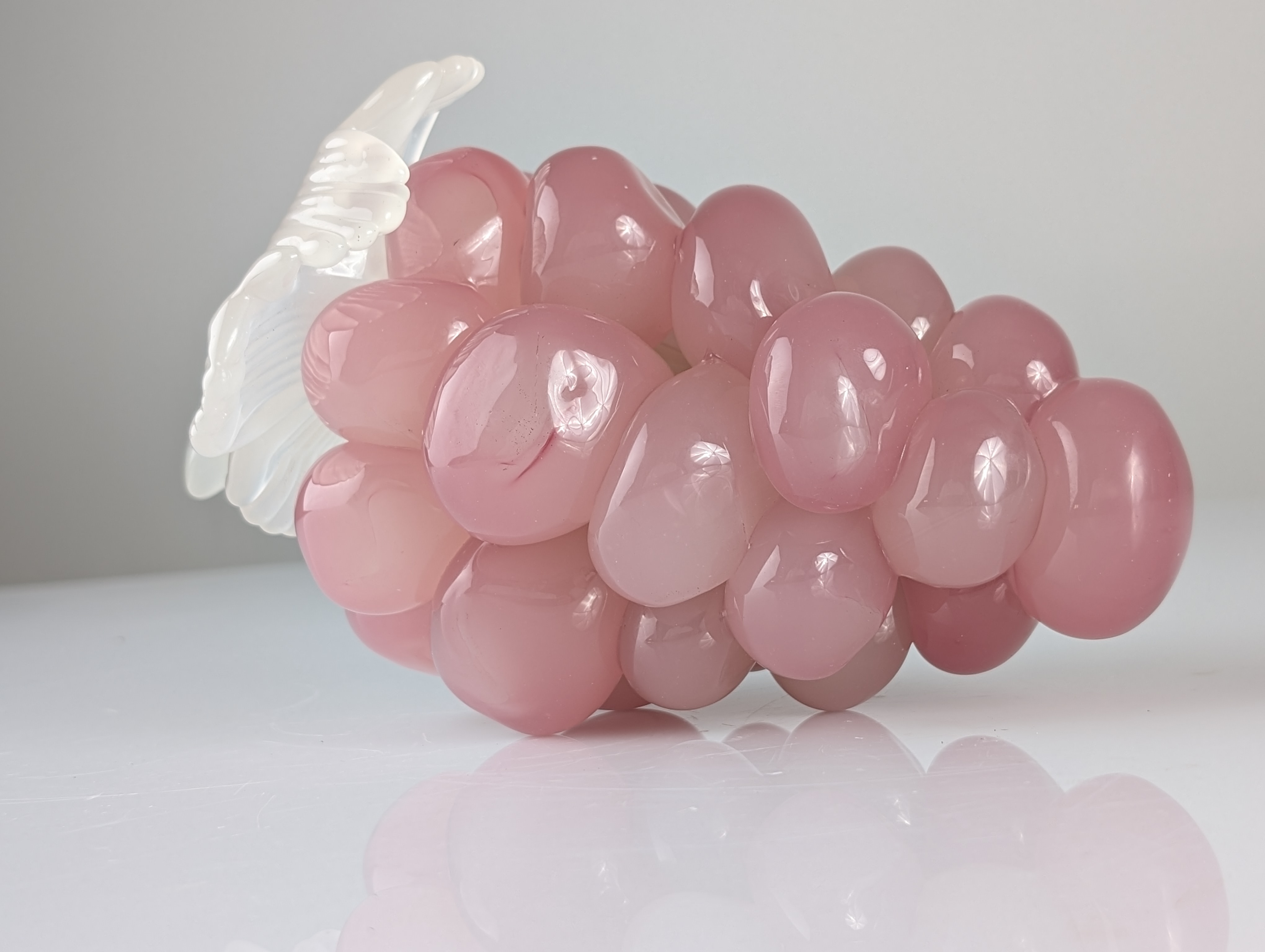 Escultura de Racimo de Uvas en Cristal de Murano, Rosa y Blanco Translúcido, Mid-Century - Imagen 6
