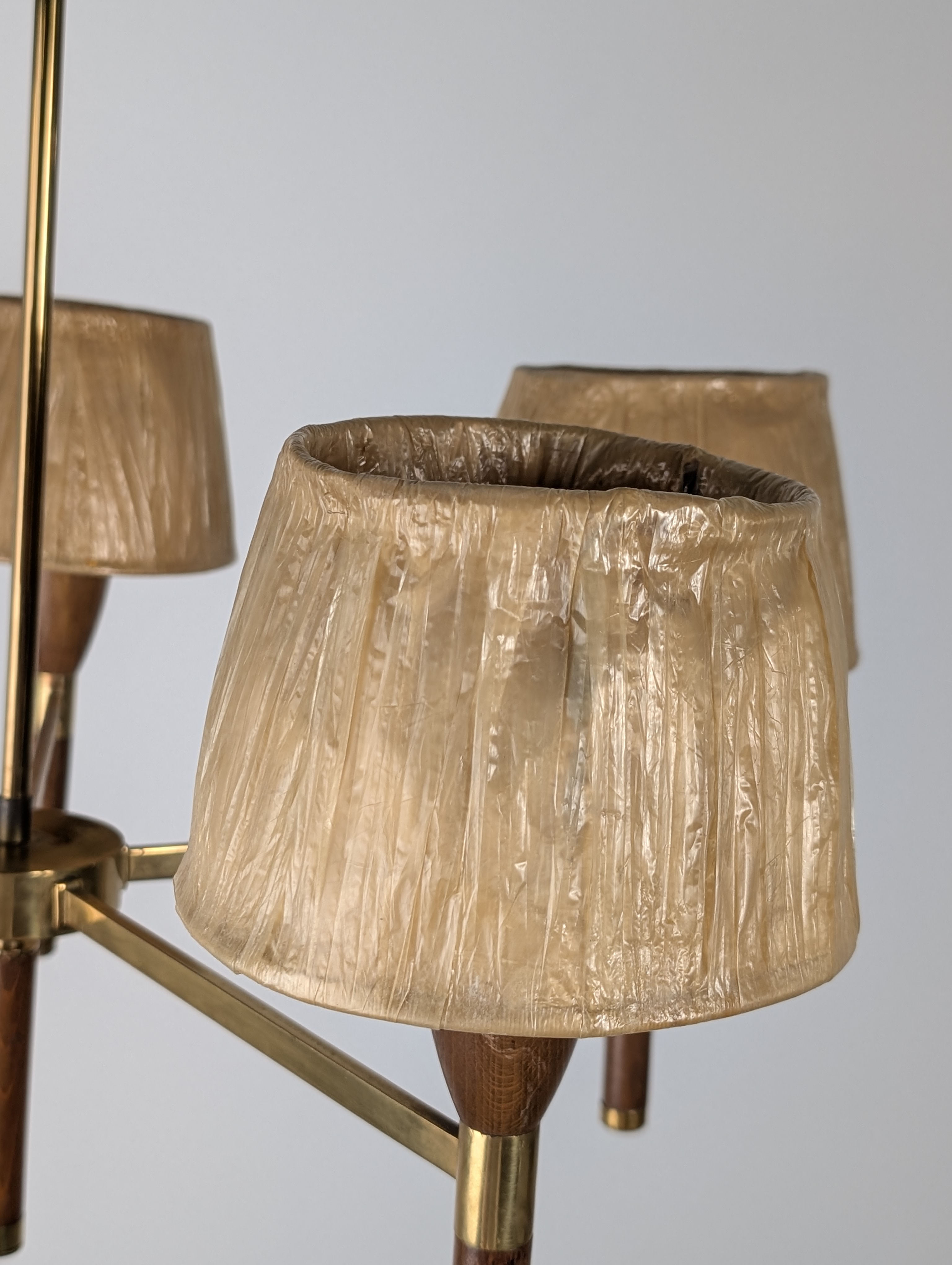 Lámpara danesa de cinco brazos en madera y latón, 1950s - Imagen 17