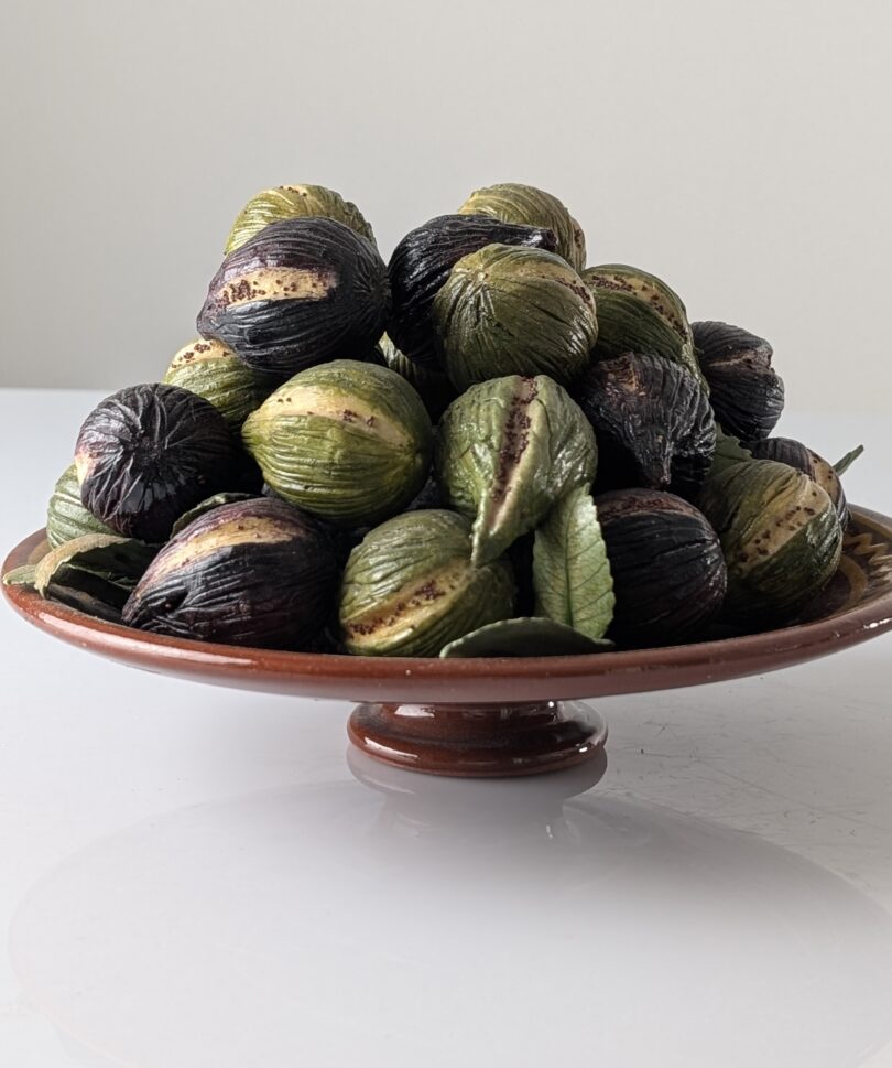Plato de Higos en Trampantojo en Ceramica Miga de Pan, Andalucía, 1950s