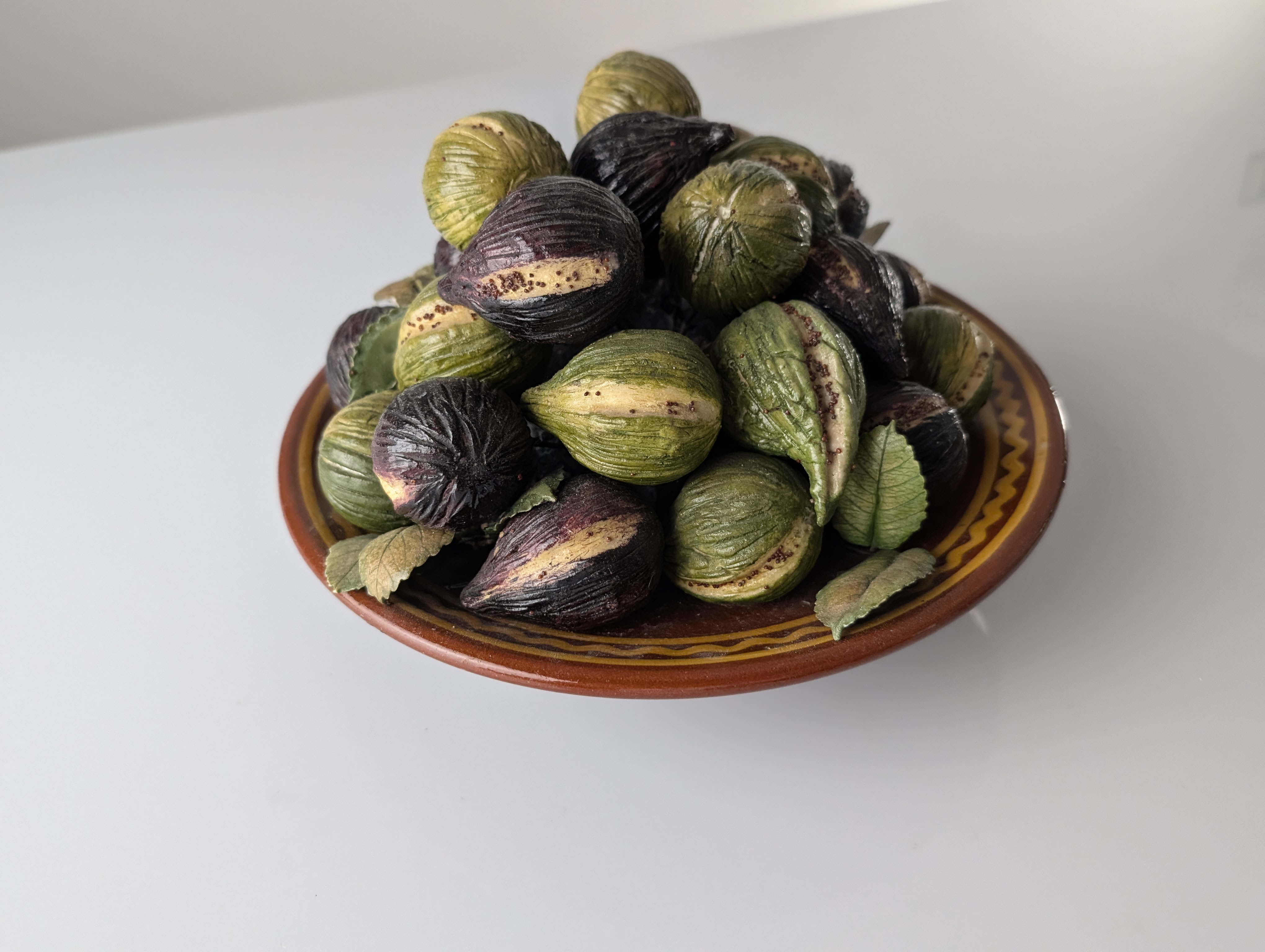 Plato de Higos en Trampantojo en Ceramica Miga de Pan, Andalucía, 1950s - Imagen 9