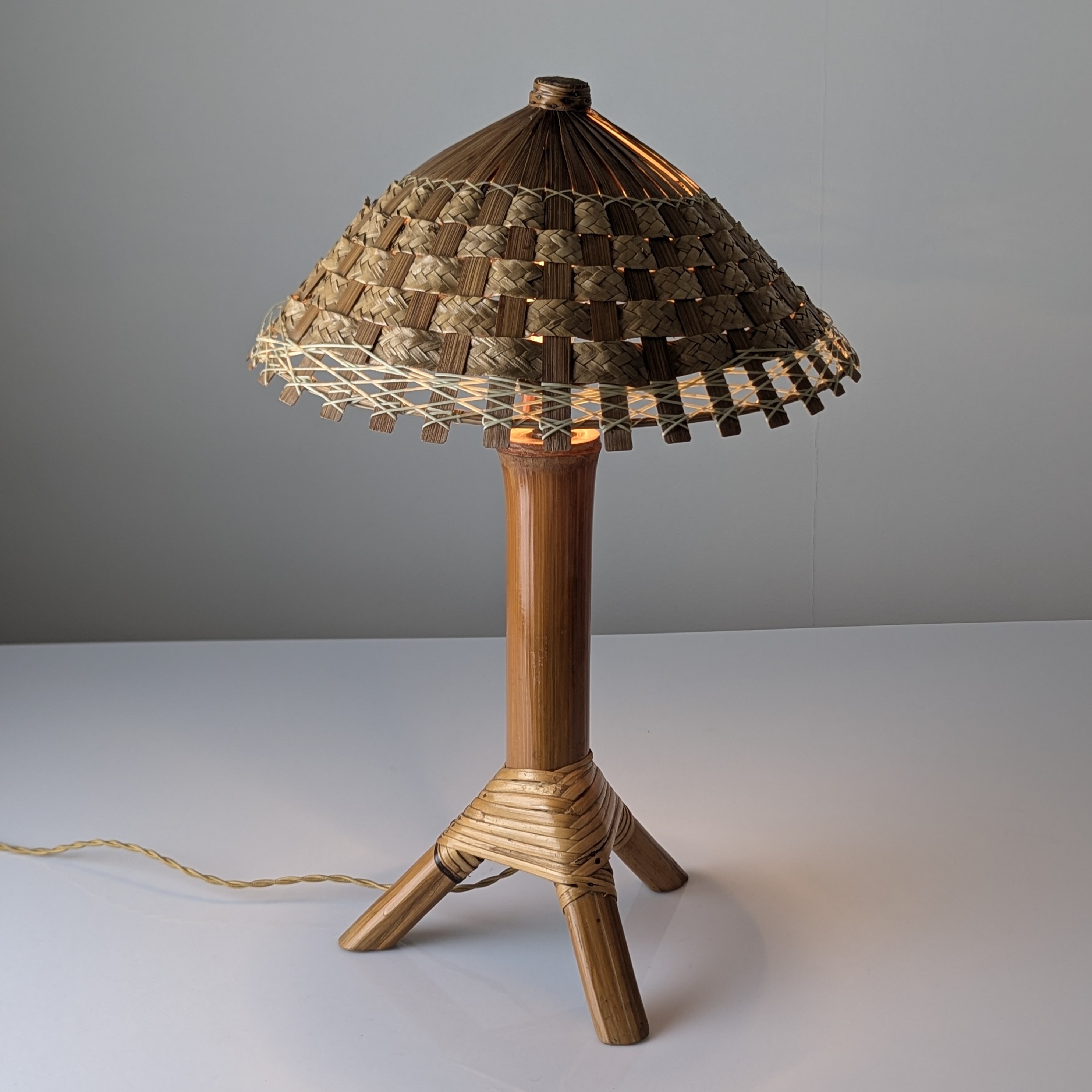 Lámpara de Mesa de Bambú y Ratán con Pantalla Tejida, 1950s - Imagen 14