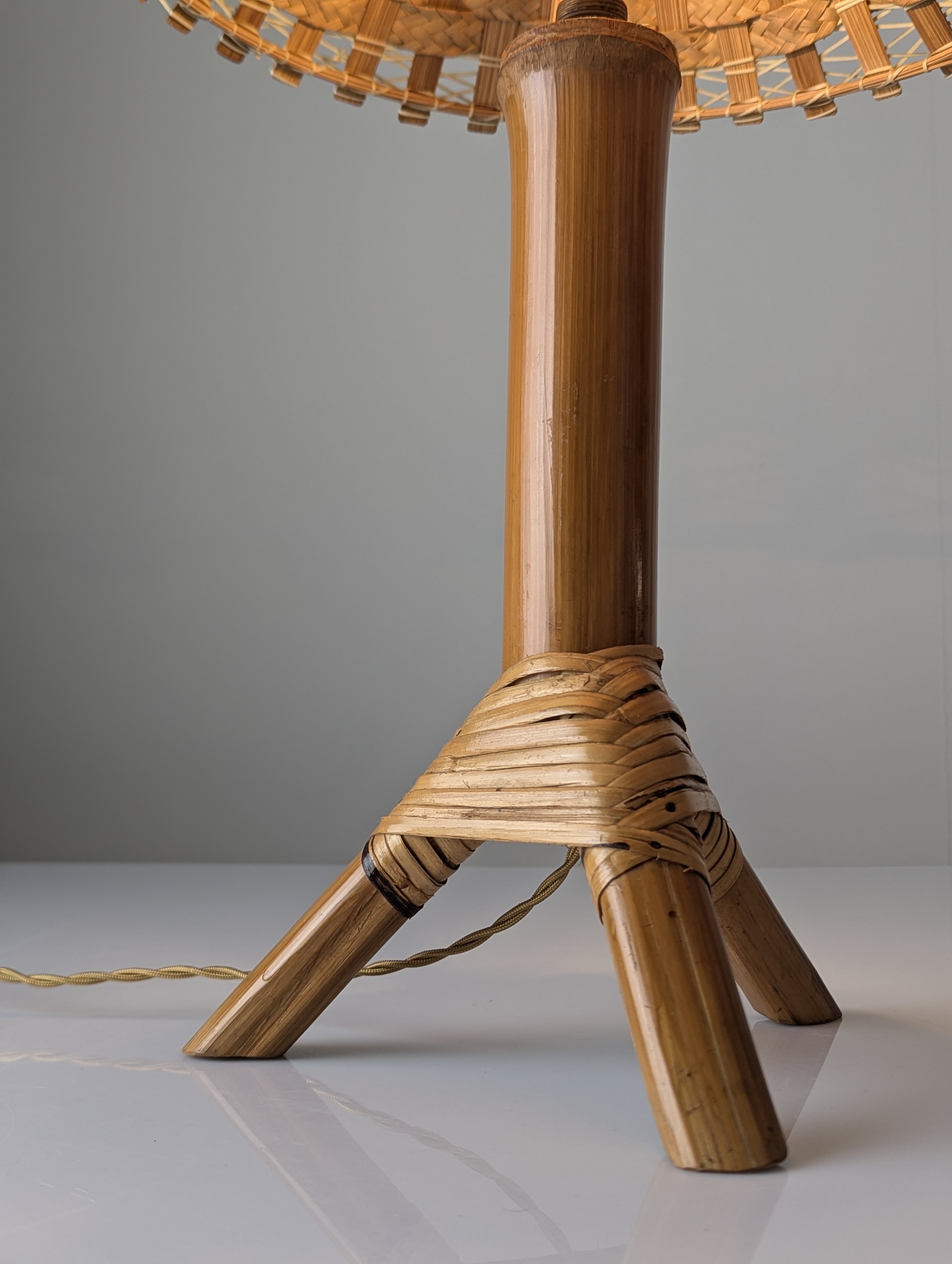 Lámpara de Mesa de Bambú y Ratán con Pantalla Tejida, 1950s - Imagen 15