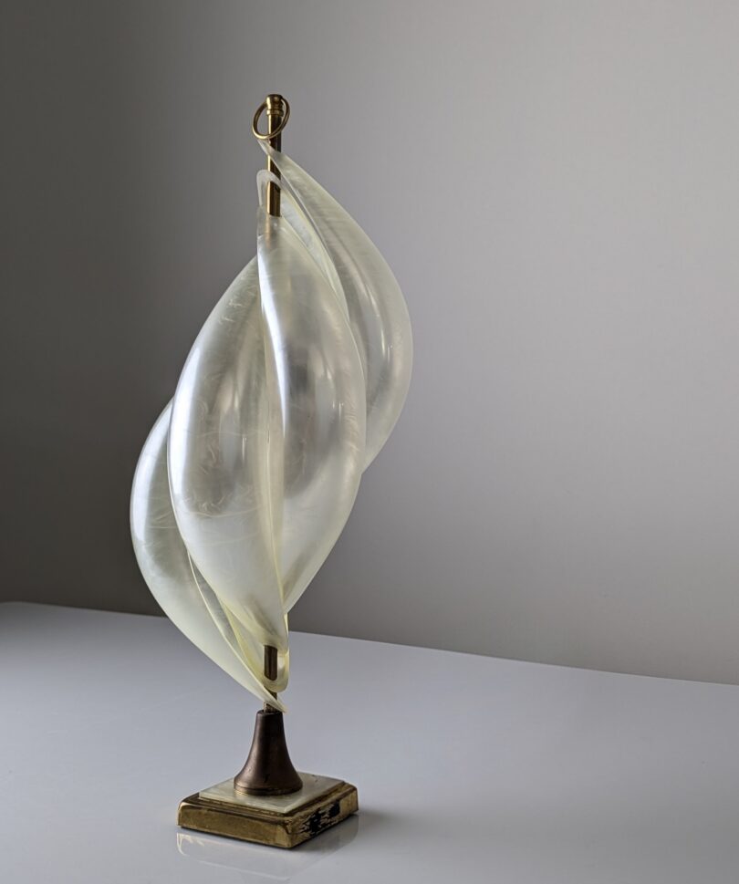 Lámpara de Mesa Maison Rougier en Lucite Opalescente 1970s
