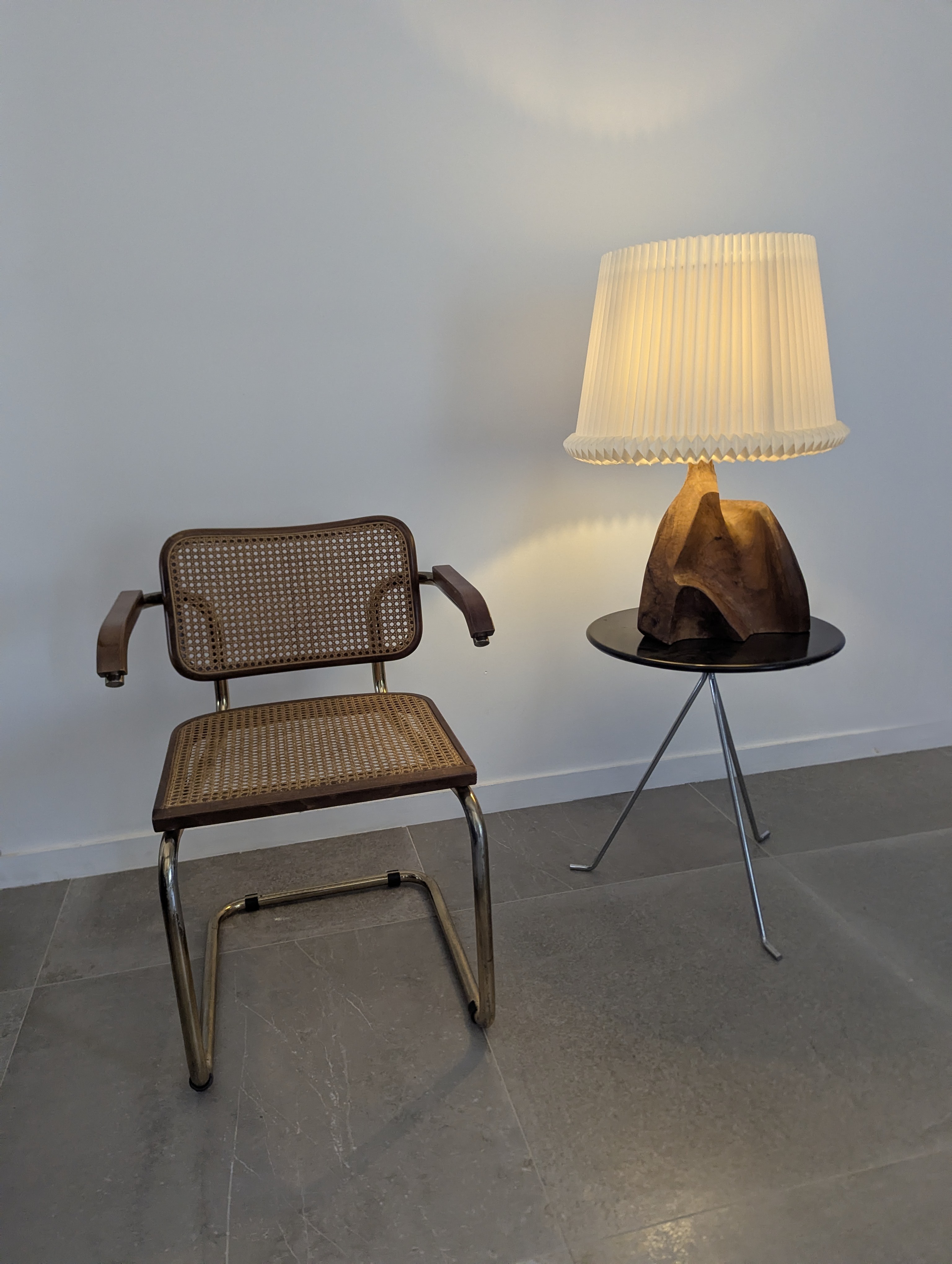 Lámpara de Mesa Escultural en Madera de Olivo Tallada Organic Modern 1970s - Imagen 4