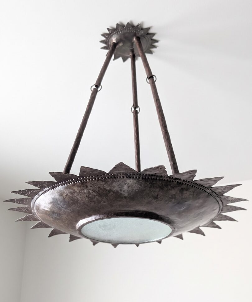 Lámpara Colgante de Sol en Metal Forjado y Cristal Central, 1940s
